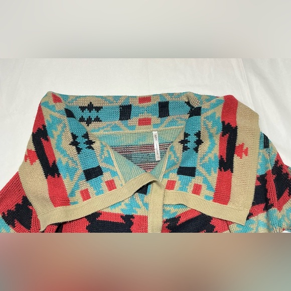 Kate Collection Knit Sweater Cardigan Women’s Tan Aztec Tribal Pattern USA Boho - Picture 3 of 8